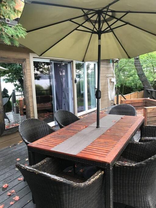 St-Pierre-de-l'Île-d'Orléans Om Chalet 2 Avec Spa Et Foyer Borde Du Fleuve מראה חיצוני תמונה