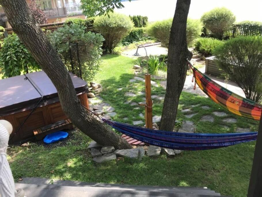 St-Pierre-de-l'Île-d'Orléans Om Chalet 2 Avec Spa Et Foyer Borde Du Fleuve מראה חיצוני תמונה